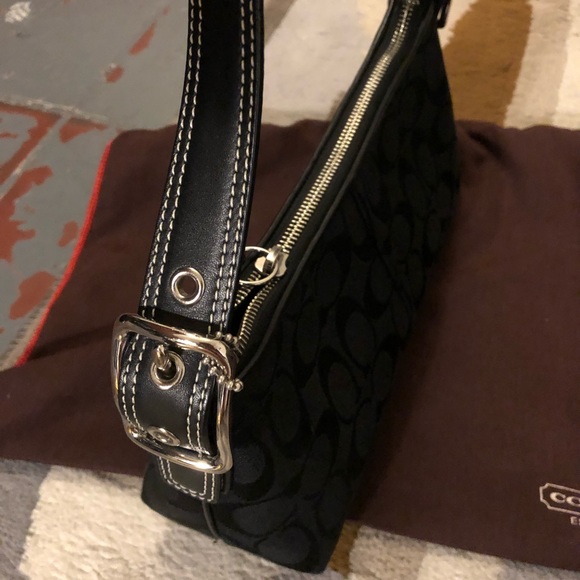 Coach black purse - Picture 2 of 5